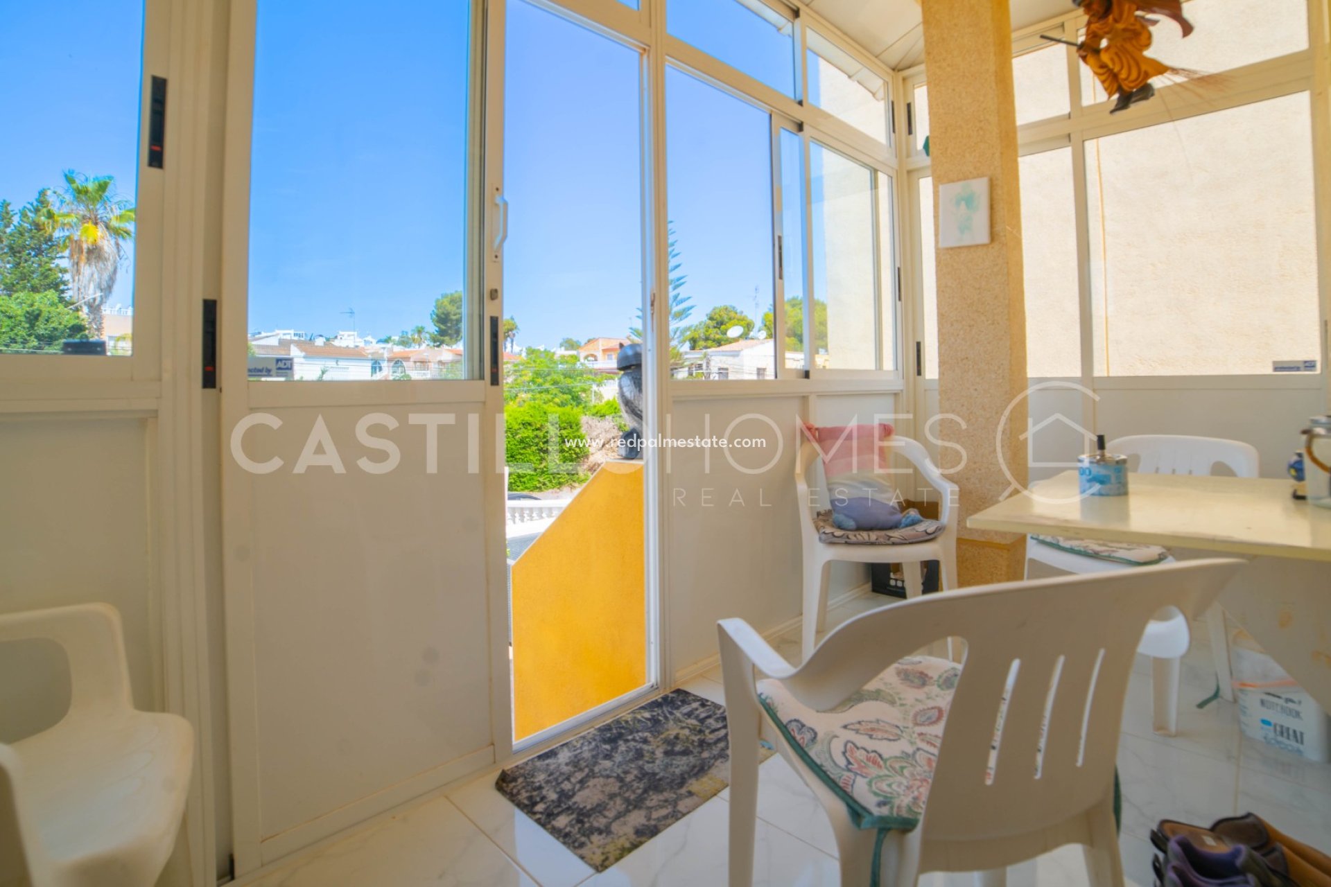 Reventa - Casa Adosada -
Torrevieja - Los balcones