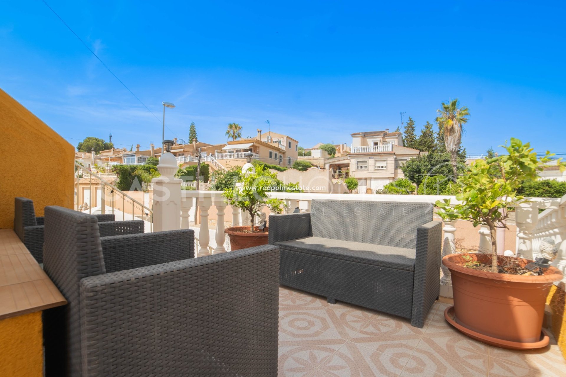 Reventa - Casa Adosada -
Torrevieja - Los balcones