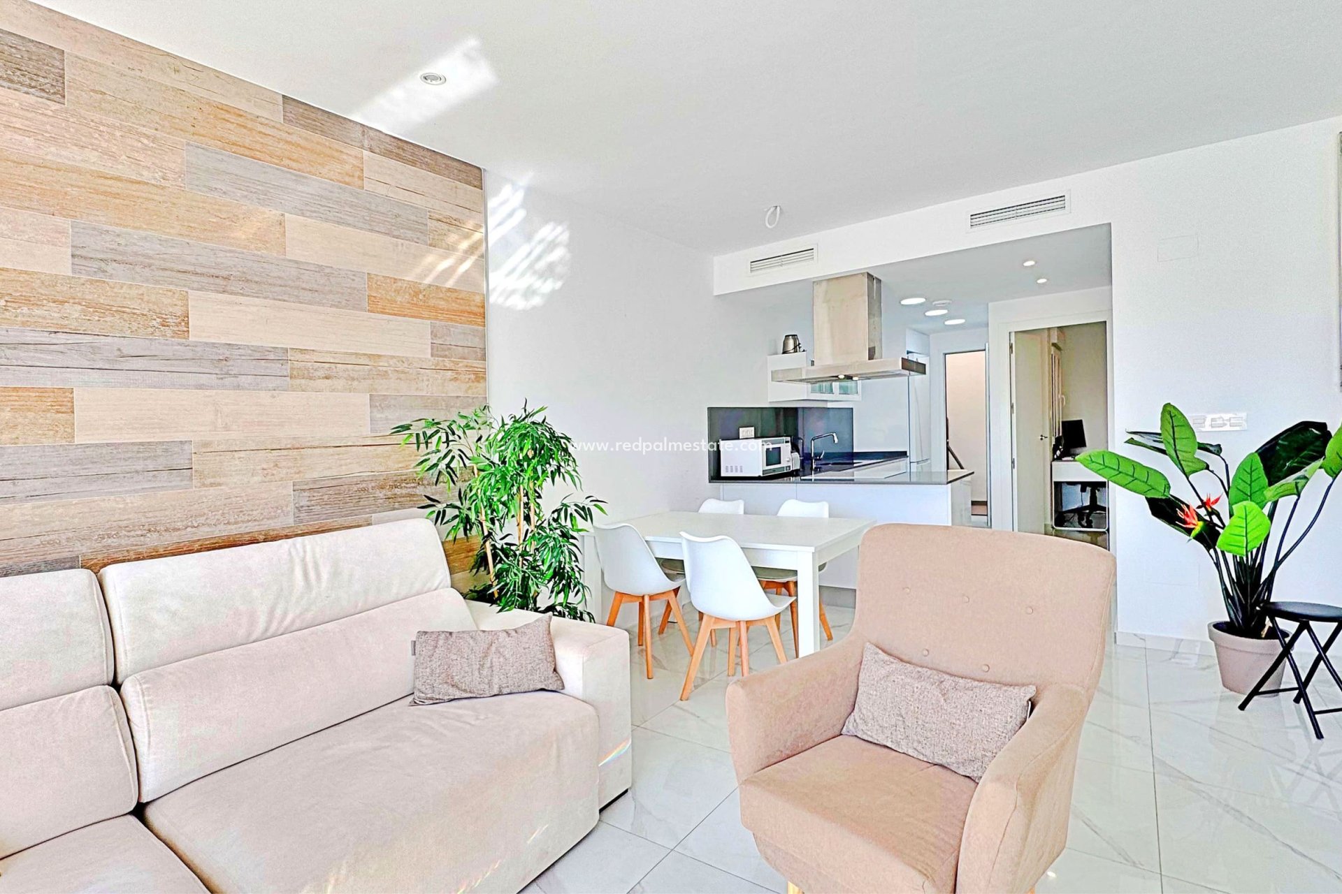 Reventa - Casa Adosada -
Torrevieja - Los balcones