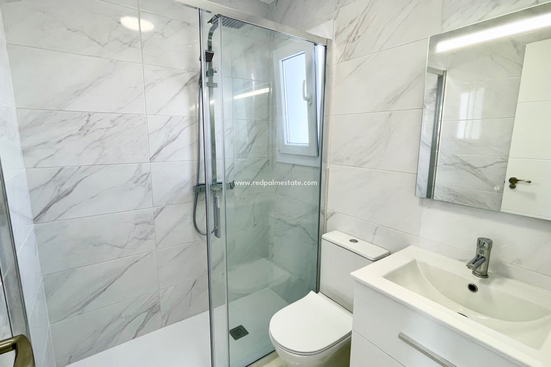 Reventa - Casa Adosada -
Torrevieja - Los balcones