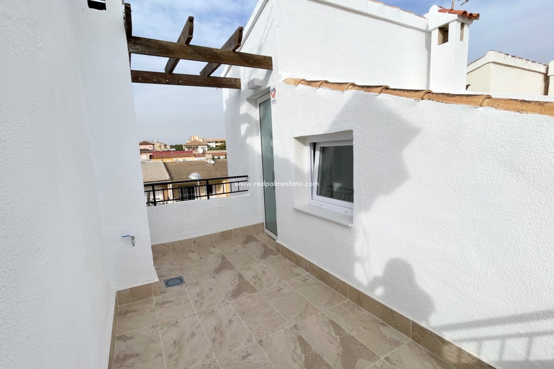 Reventa - Casa Adosada -
Torrevieja - Los balcones
