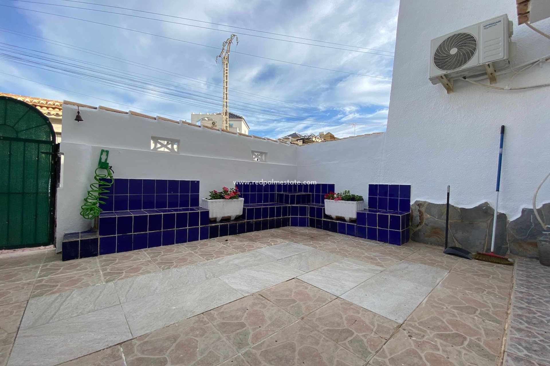Reventa - Casa Adosada -
Torrevieja - Los balcones