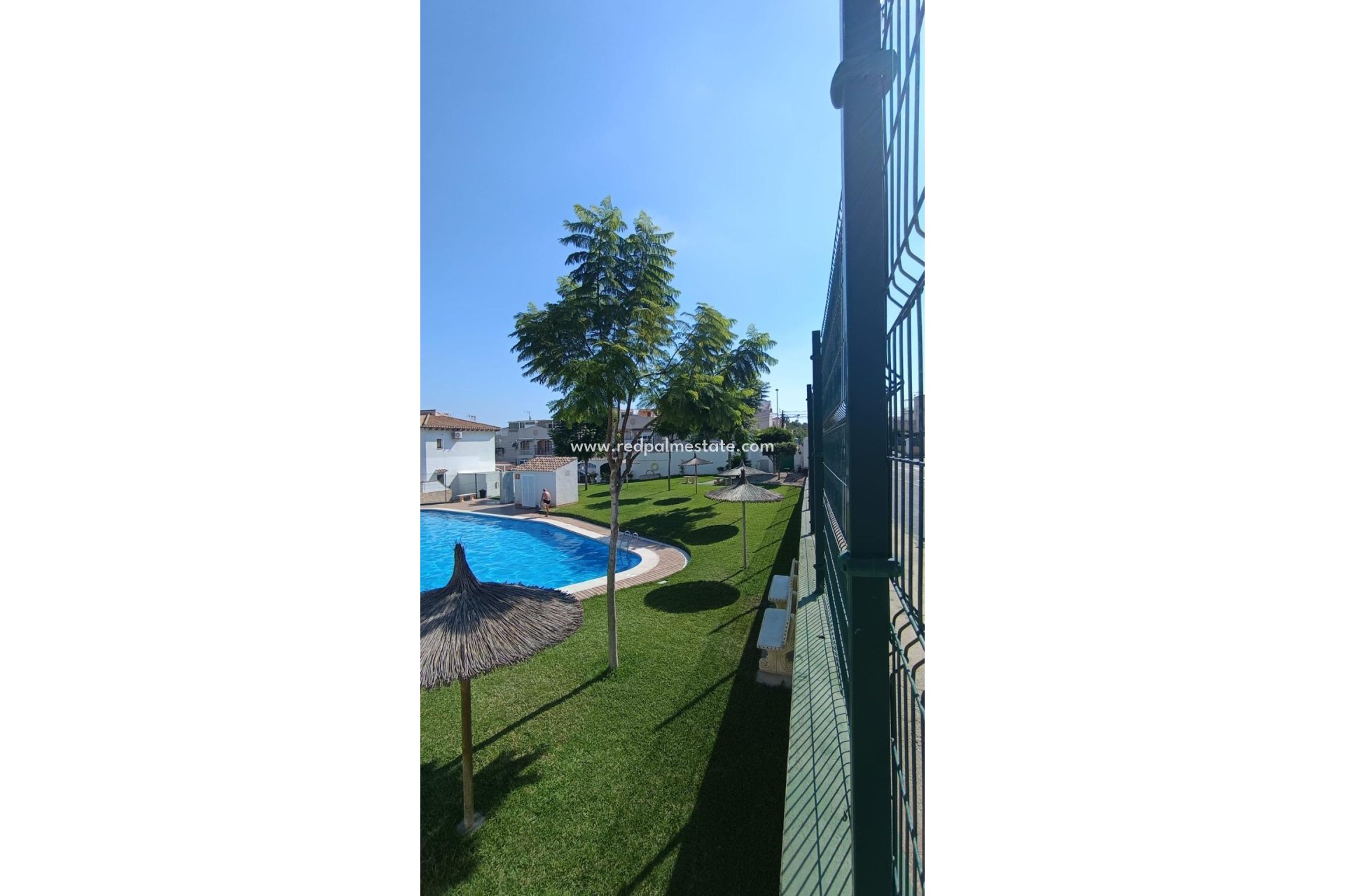 Reventa - Casa Adosada -
Torrevieja - Los balcones