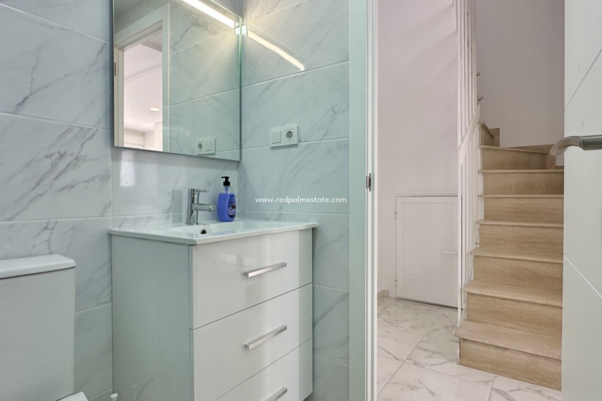 Reventa - Casa Adosada -
Torrevieja - Los balcones