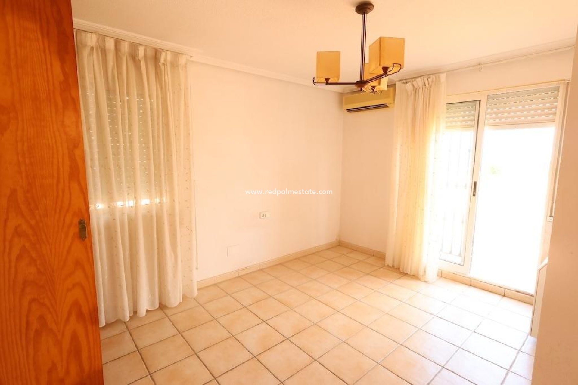 Reventa - Casa Adosada -
Torrevieja - Los balcones