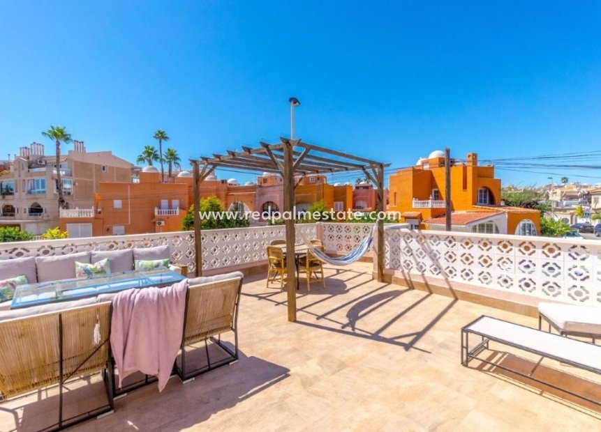 Reventa - Casa Adosada -
Torrevieja - Los Frutales/ La Rosaleda