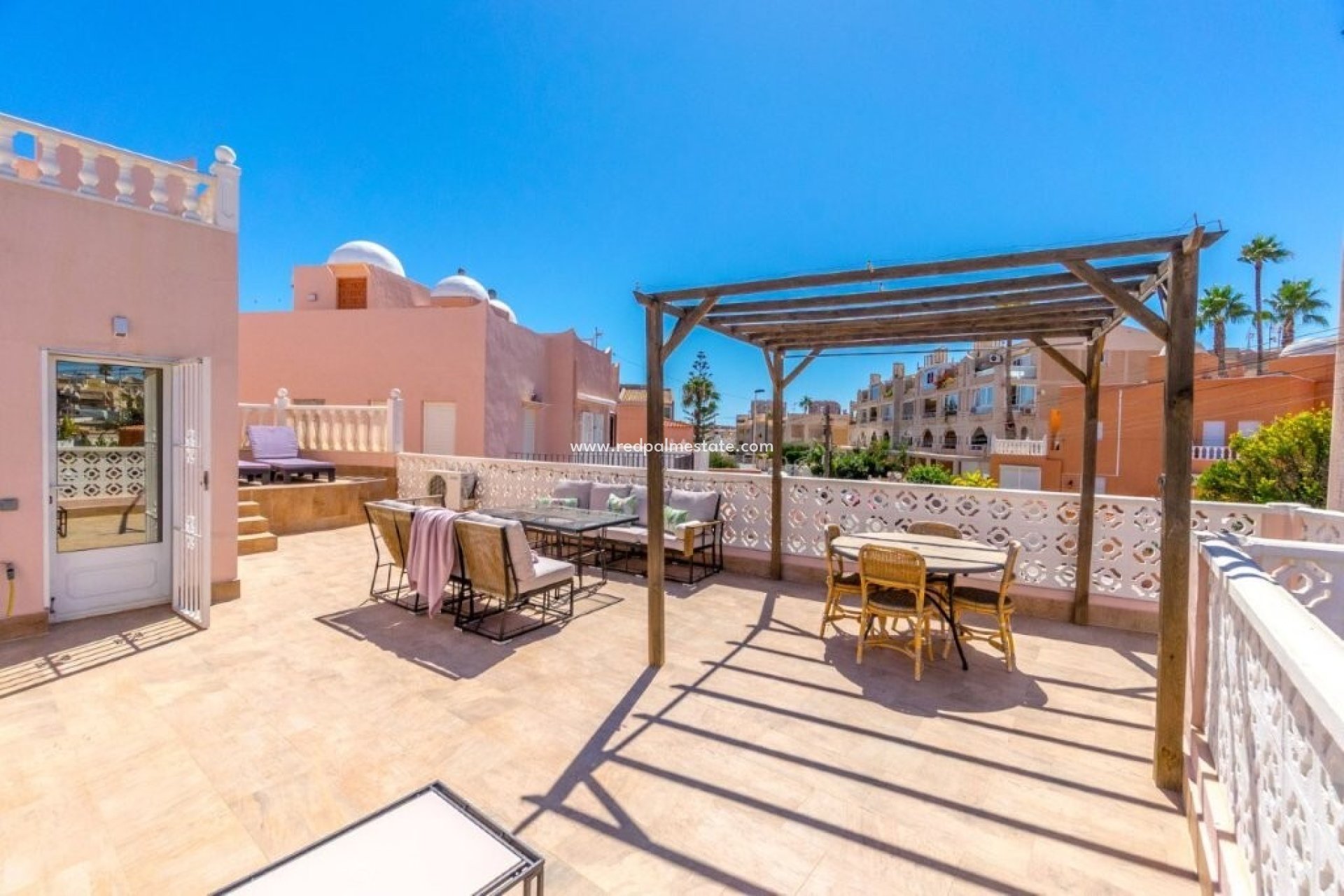 Reventa - Casa Adosada -
Torrevieja - Los Frutales/ La Rosaleda