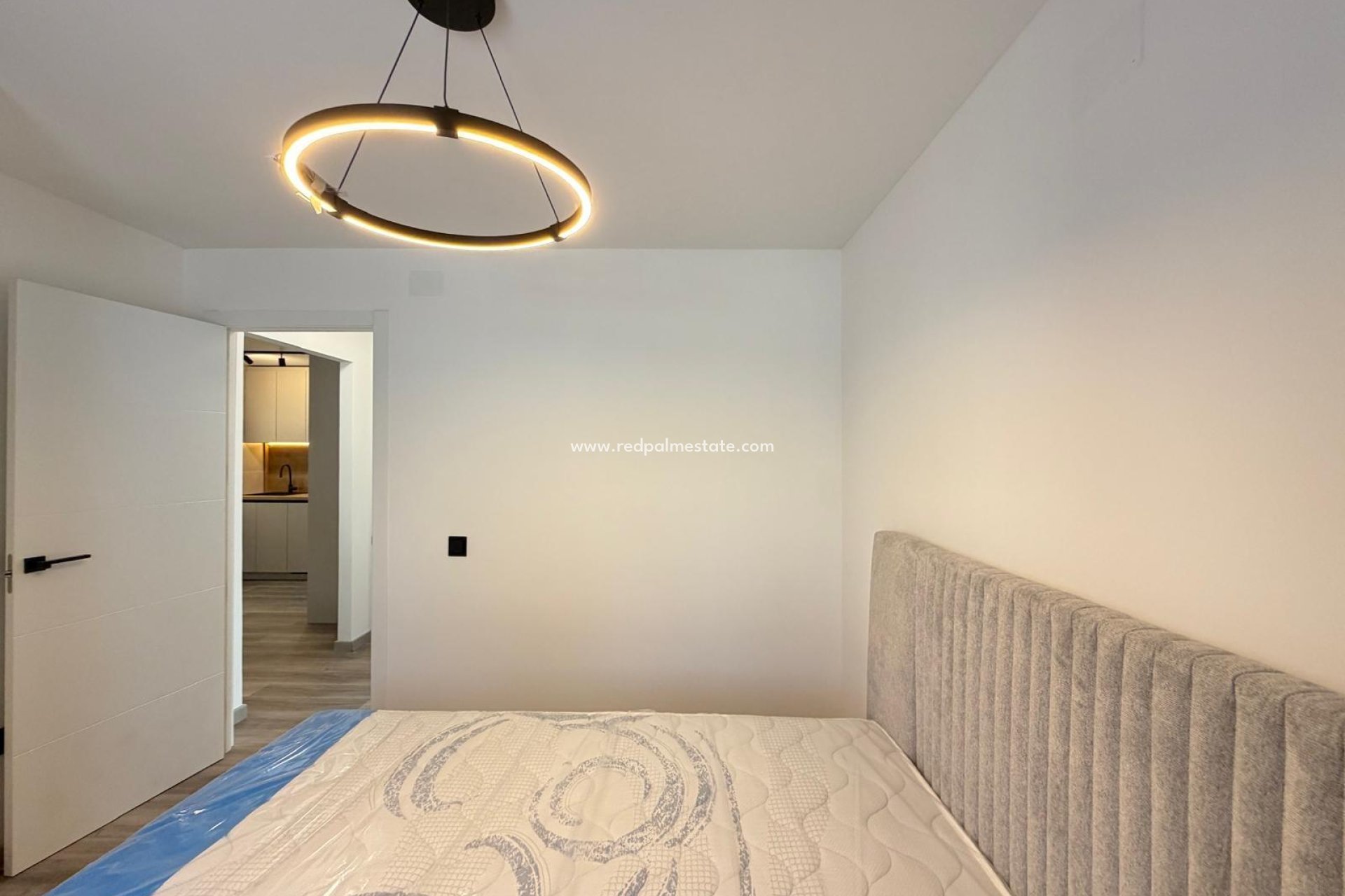 Reventa - Casa Adosada -
Torrevieja - Miramar - Torre Del Moro