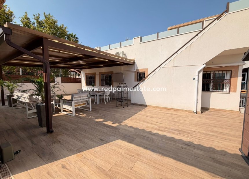 Reventa - Casa Adosada -
Torrevieja - Nueva Torrevieja - Aguas Nuevas
