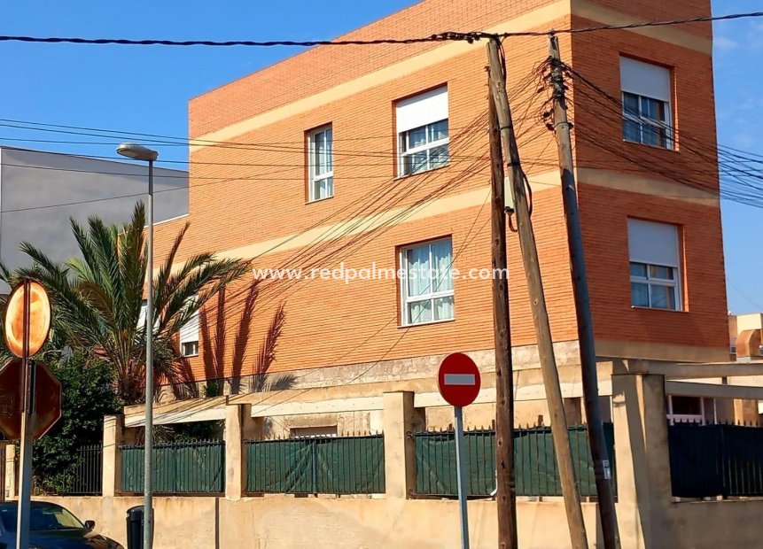 Reventa - Casa Adosada -
Torrevieja - Nueva Torrevieja - Aguas Nuevas