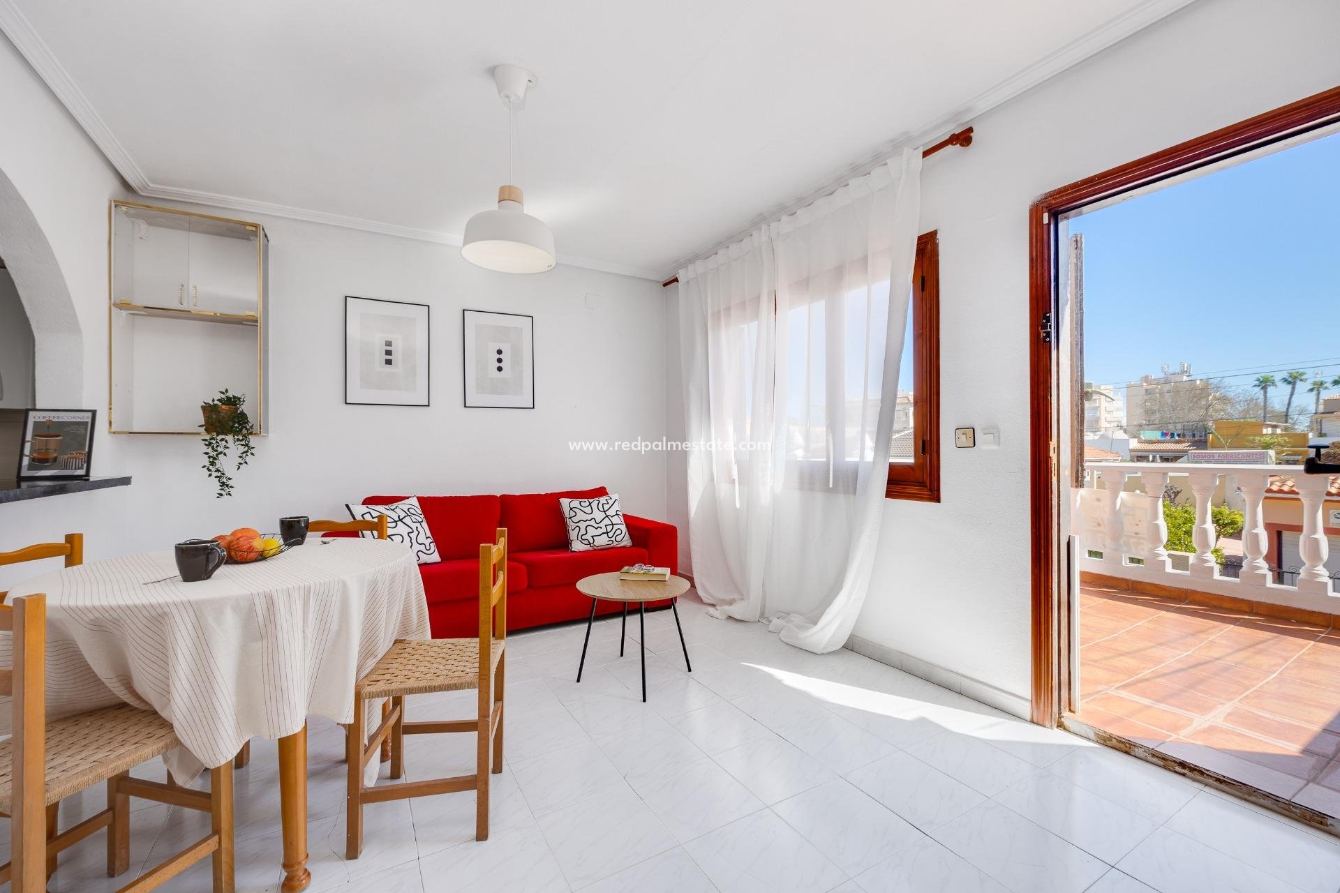 Reventa - Casa Adosada -
Torrevieja - Nueva Torrevieja - Aguas Nuevas