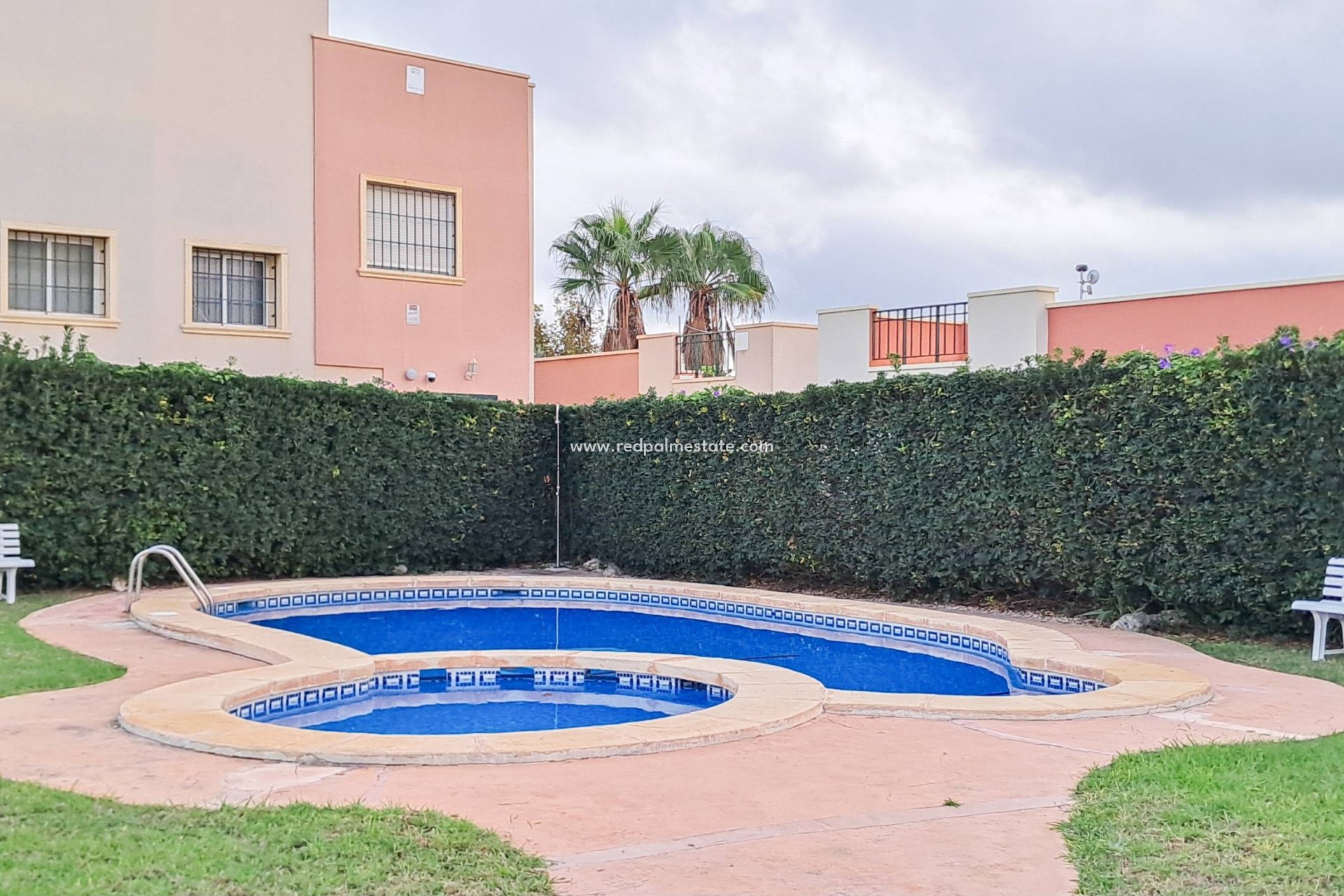 Reventa - Casa Adosada -
Torrevieja - Parque Acuático - Sector 25