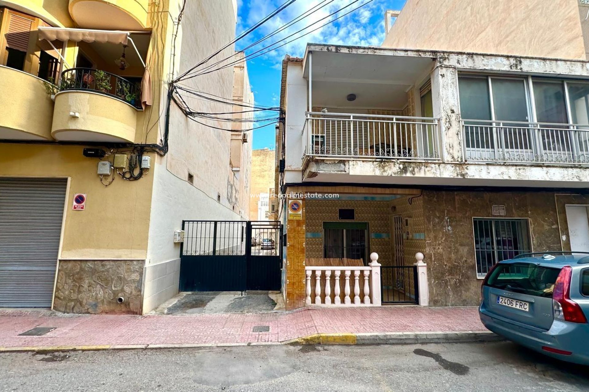 Reventa - Casa Adosada -
Torrevieja - Playa del Cura