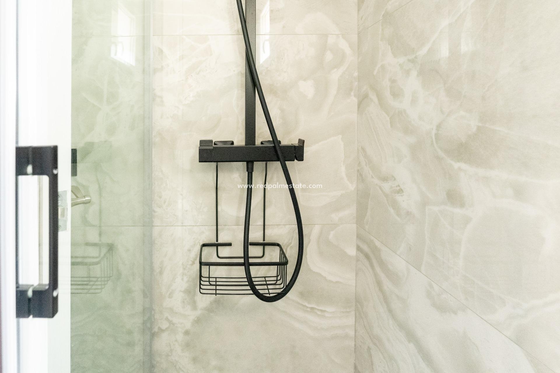 Reventa - Casa Adosada -
Torrevieja - Punta prima