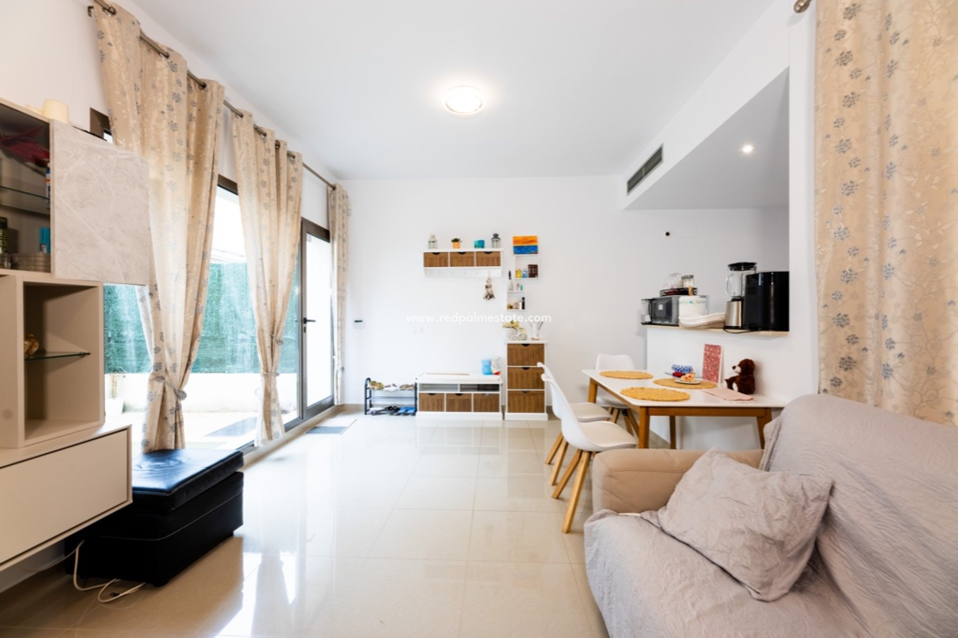 Reventa - Casa Adosada -
Torrevieja - Punta prima