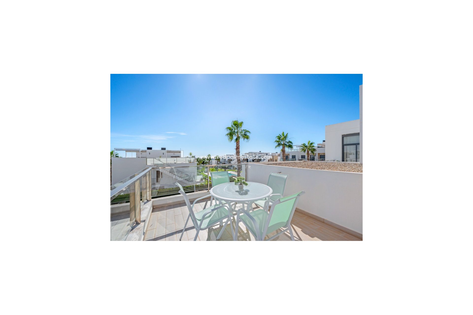 Reventa - Casa Adosada -
Torrevieja - Punta prima