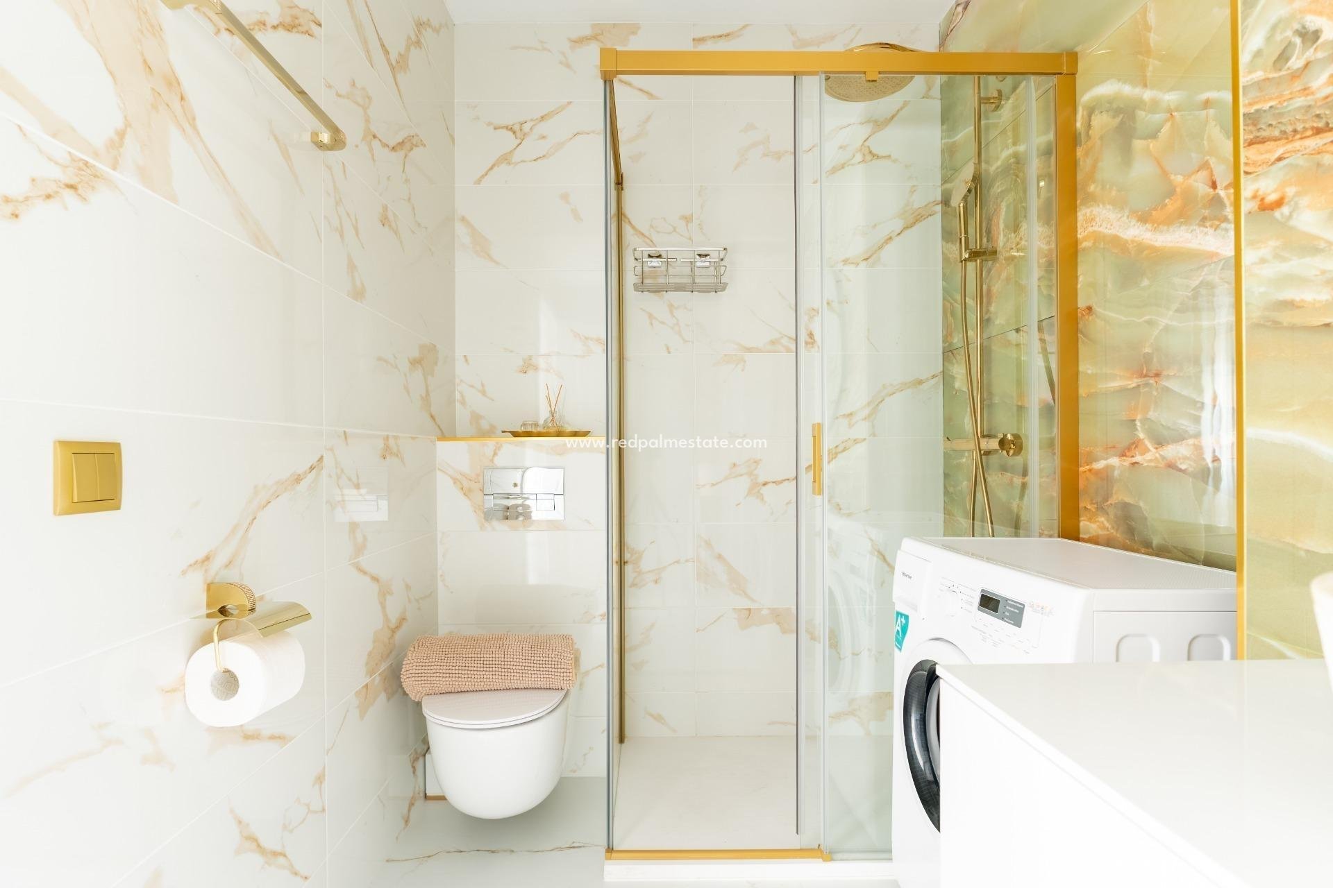 Reventa - Casa Adosada -
Torrevieja - Punta prima