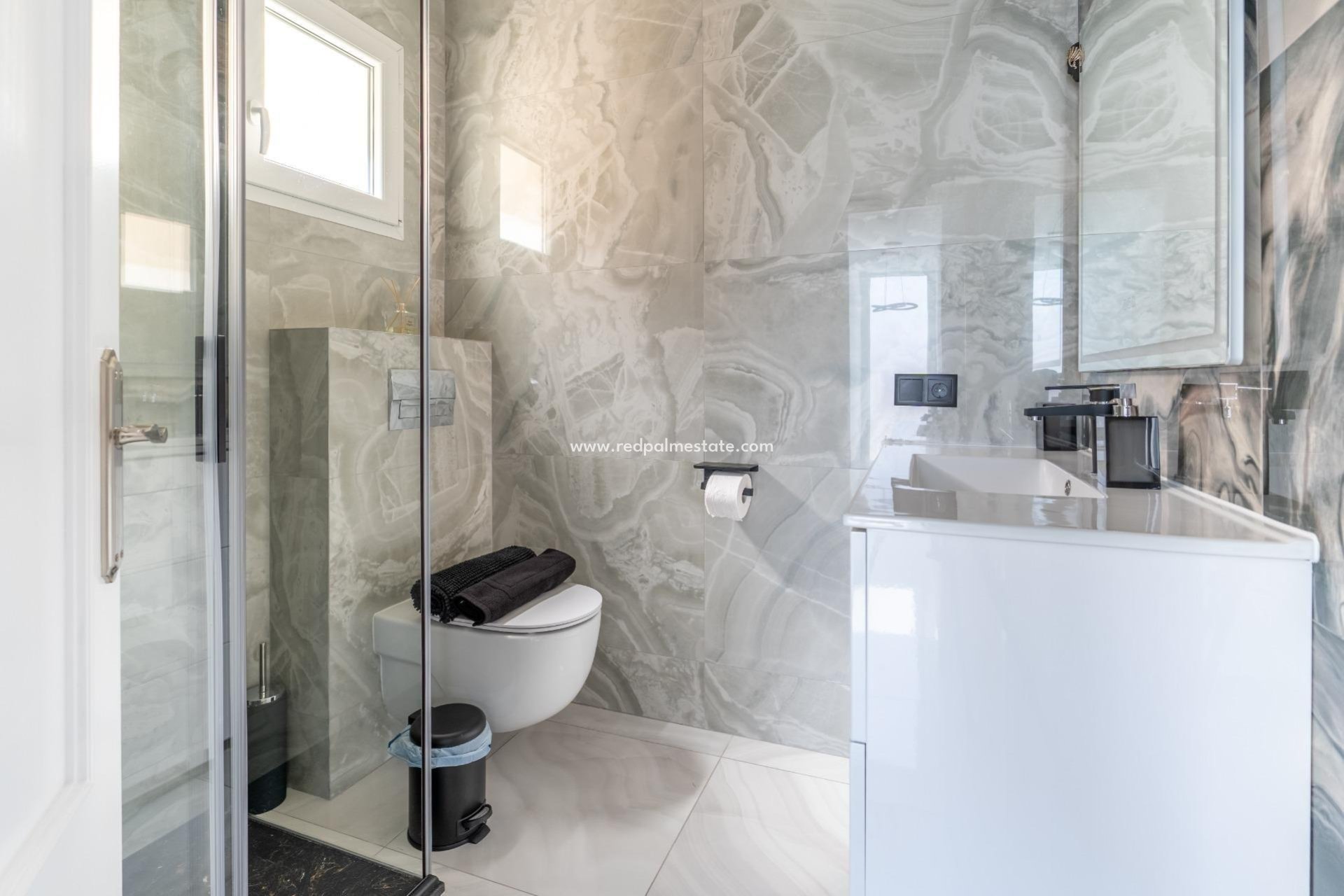 Reventa - Casa Adosada -
Torrevieja - Punta prima