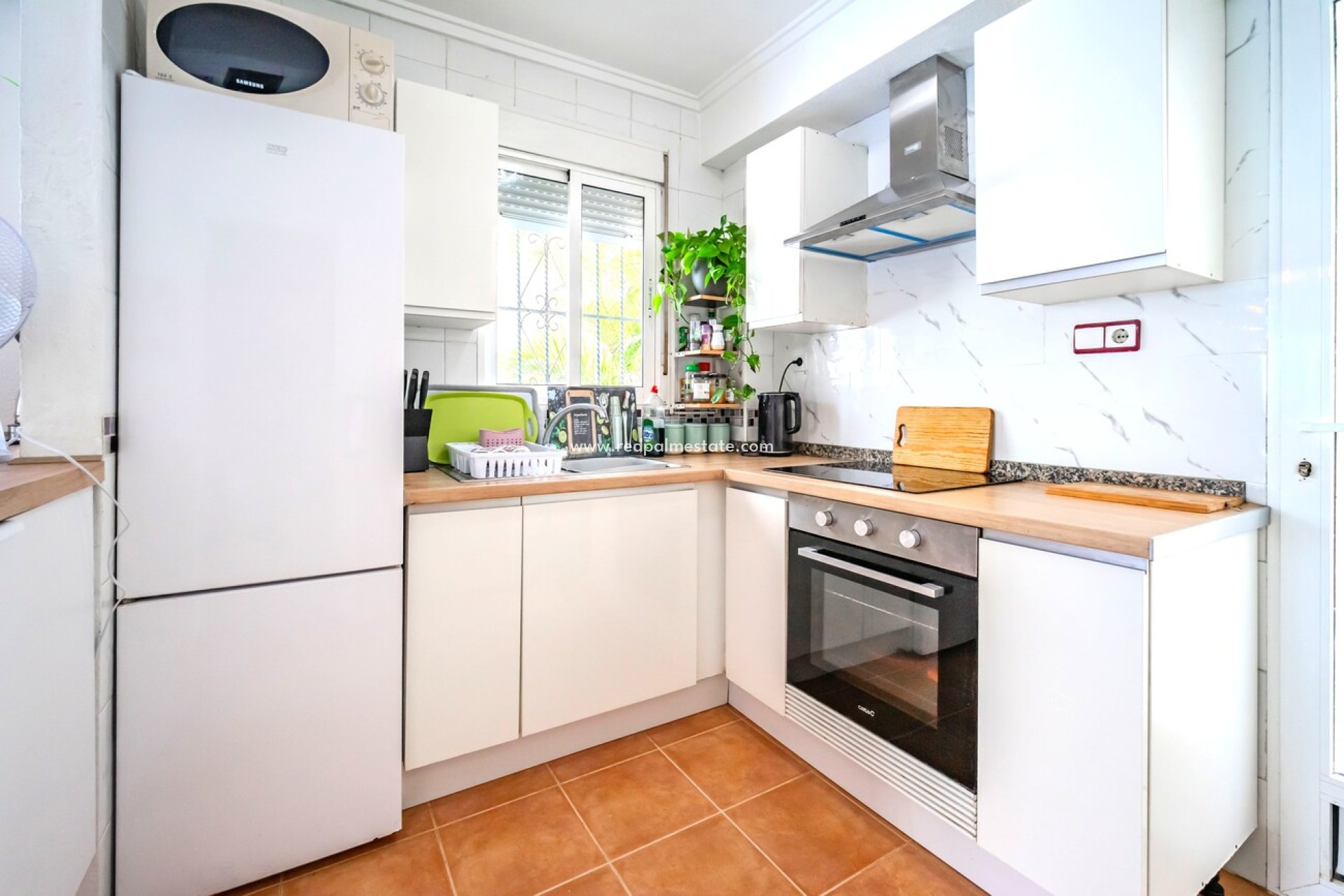 Reventa - Casa Adosada -
Torrevieja - Res Valle de los pinos