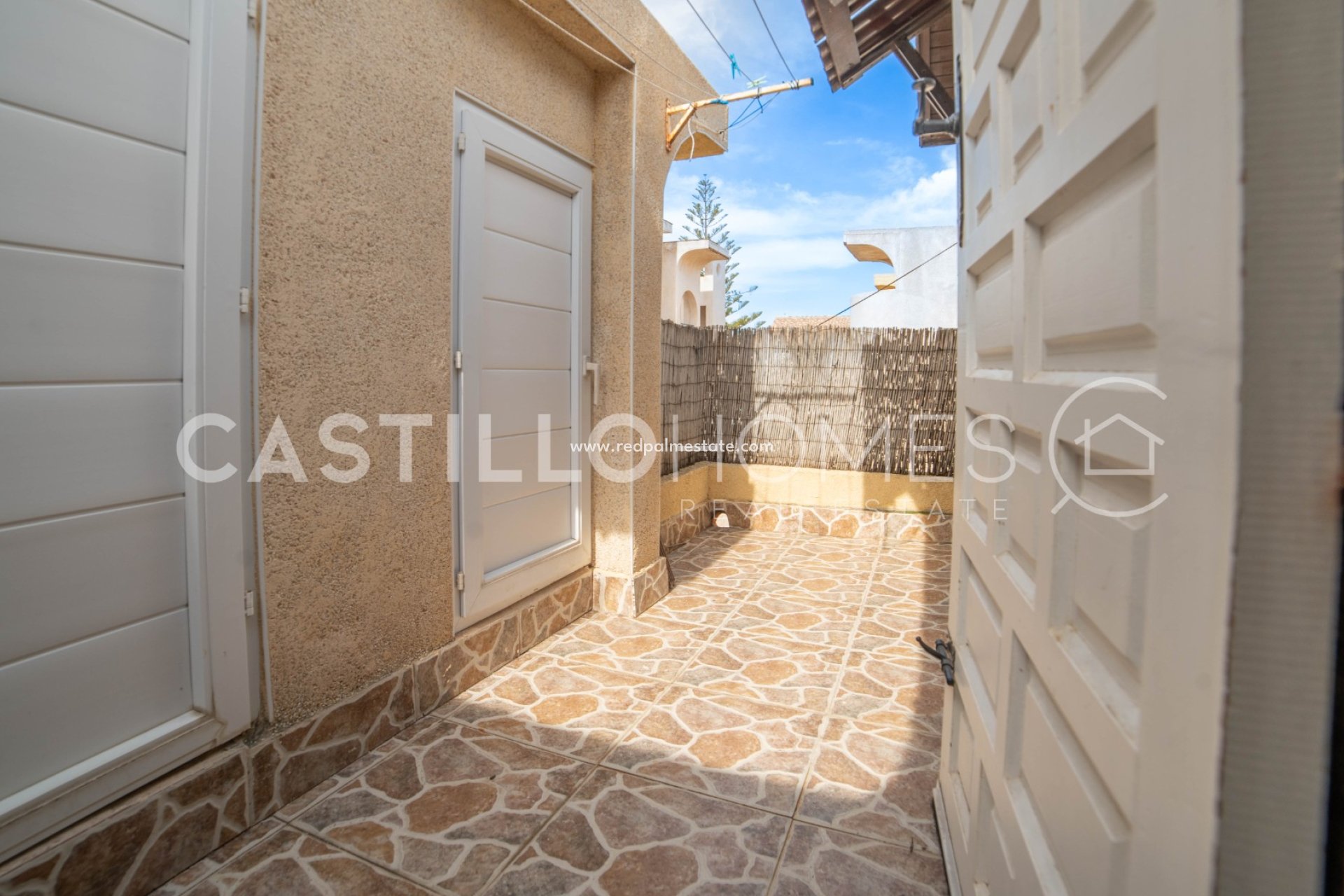 Reventa - Casa Adosada -
Torrevieja - Rosaleda-los frutales