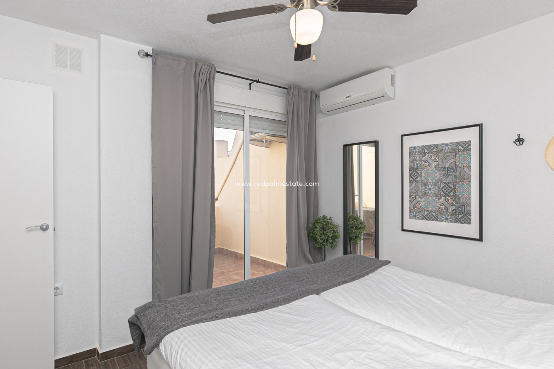 Reventa - Casa Adosada -
Torrevieja - Torretas