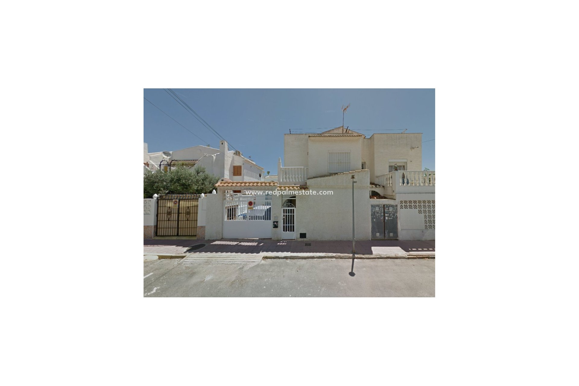 Reventa - Casa Adosada -
Torrevieja