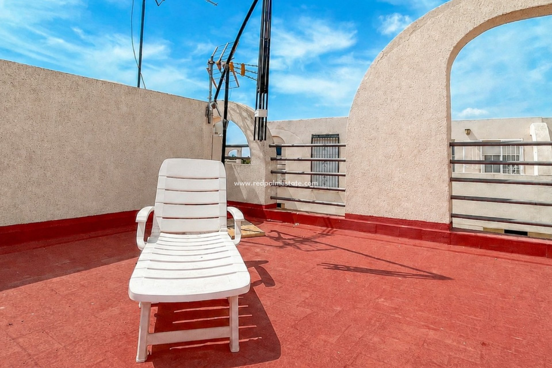 Reventa - Casa Adosada -
Torrevieja