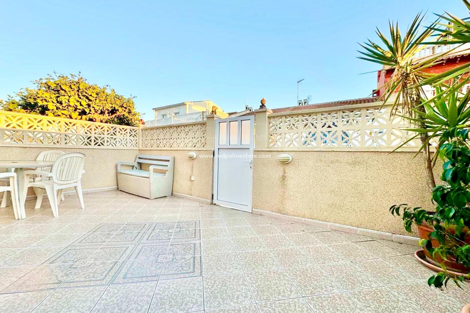 Reventa - Casa Adosada -
Torrevieja