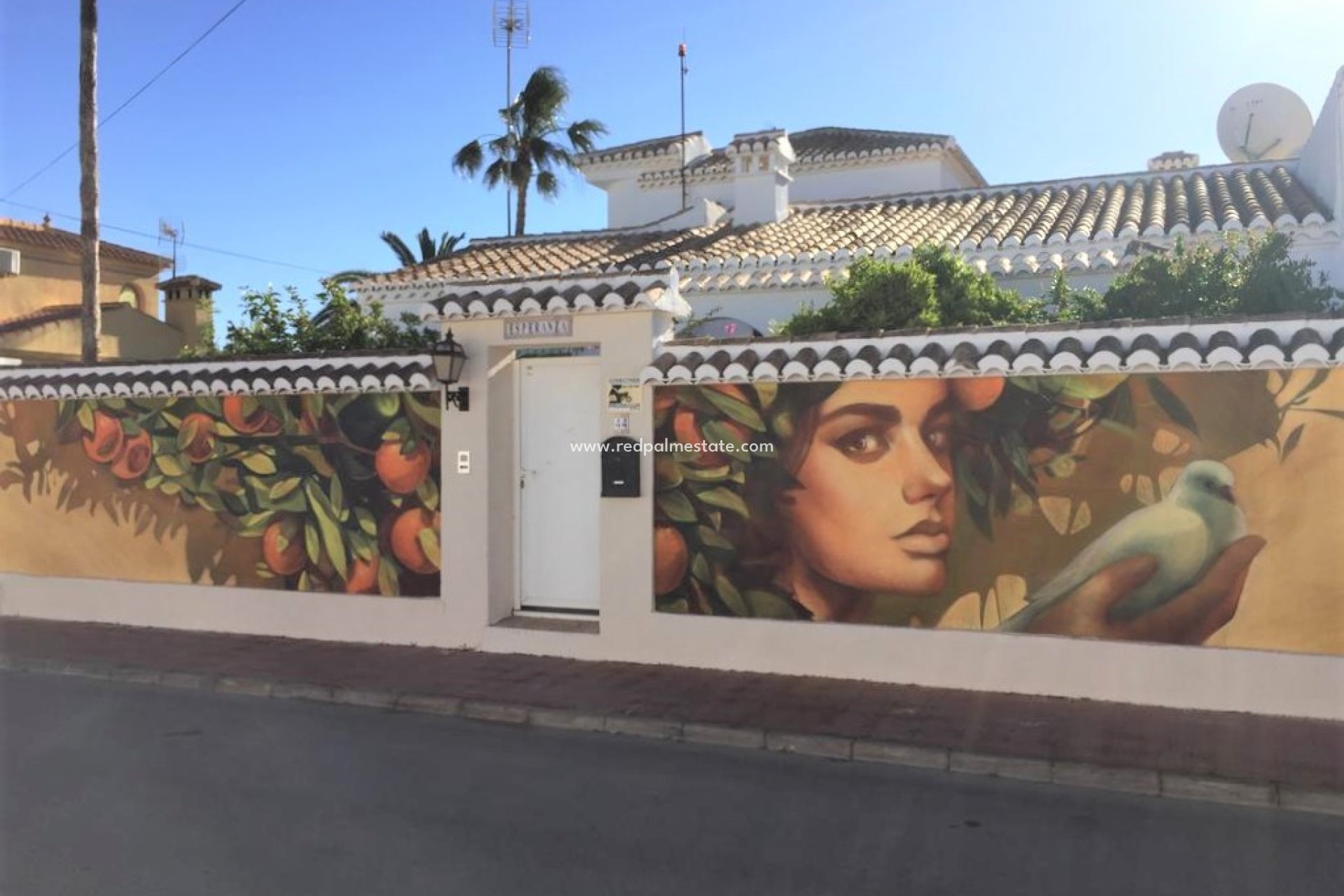 Reventa - Casa Adosada -
Torrevieja