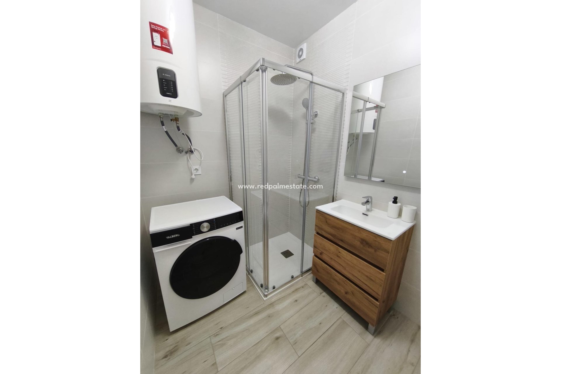 Reventa - Casa Adosada -
Torrevieja