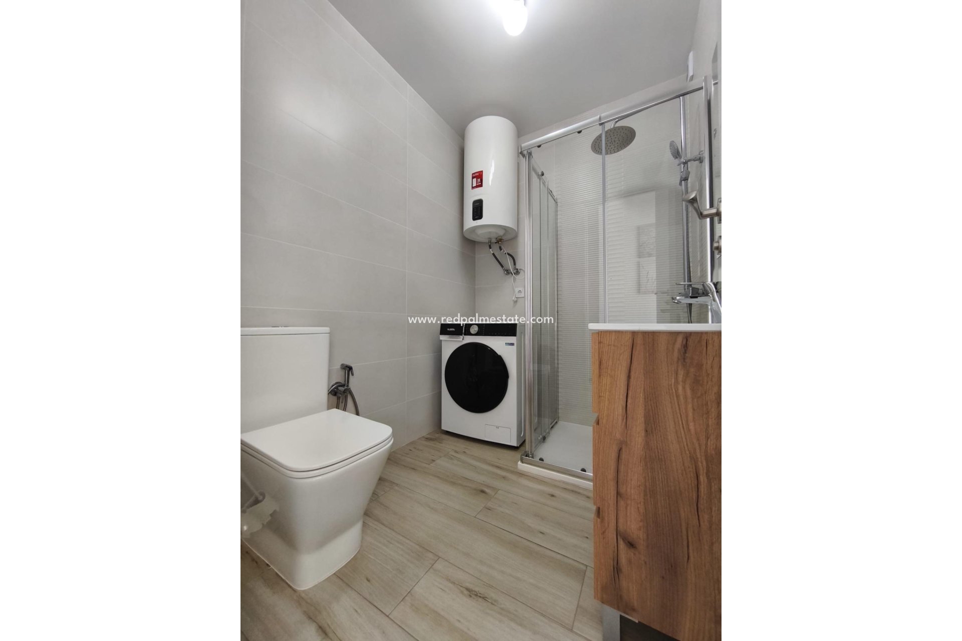 Reventa - Casa Adosada -
Torrevieja