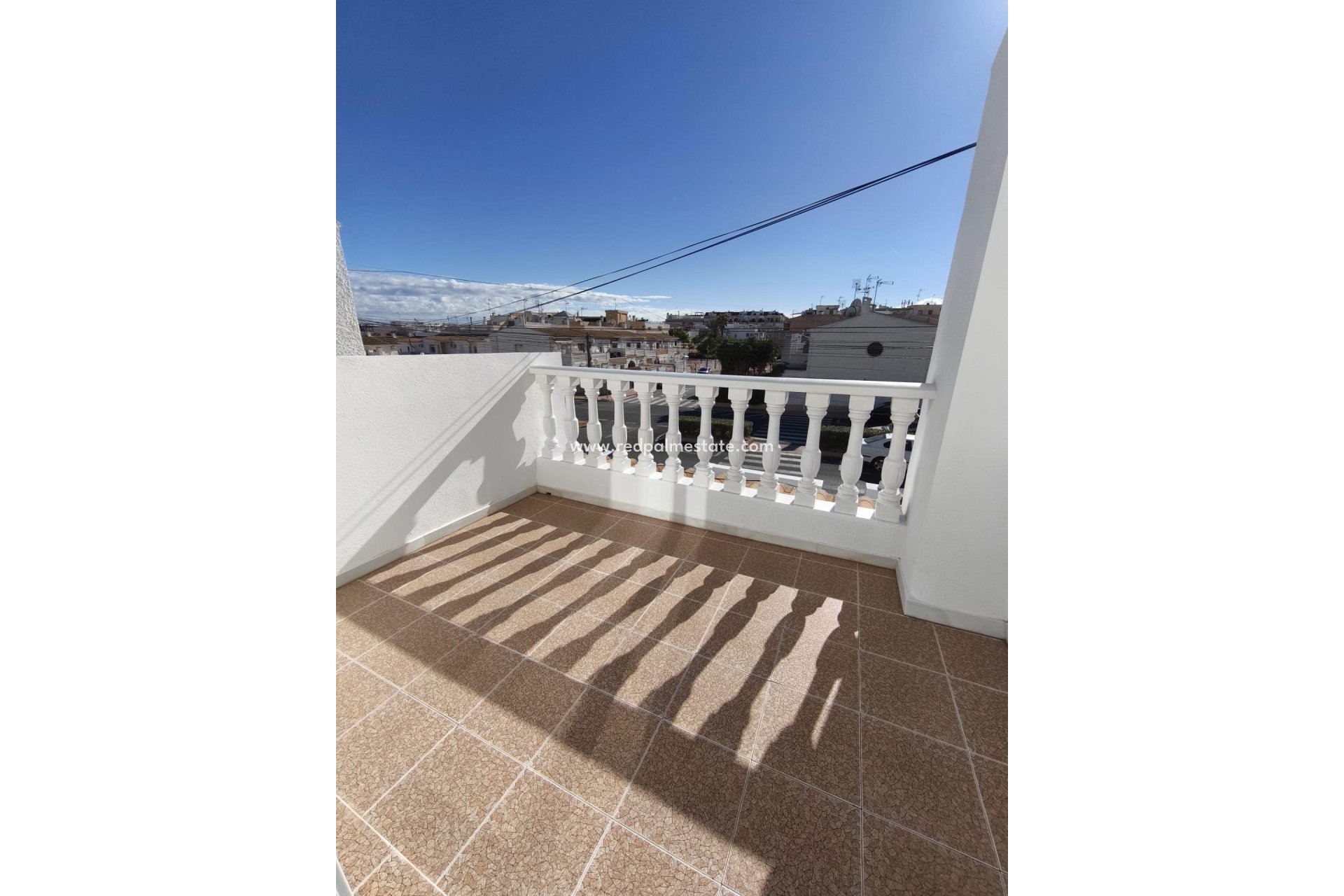 Reventa - Casa Adosada -
Torrevieja