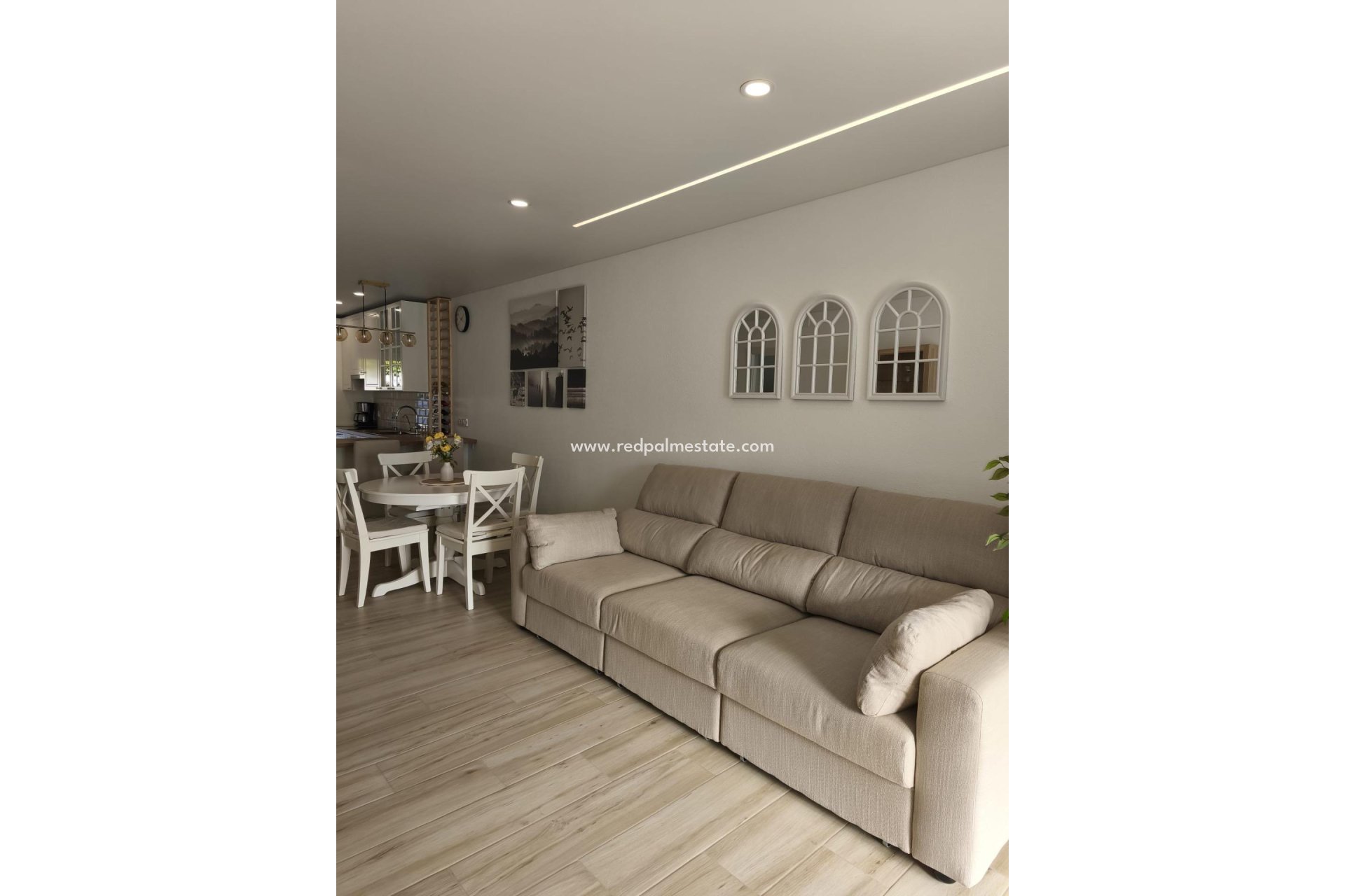 Reventa - Casa Adosada -
Torrevieja