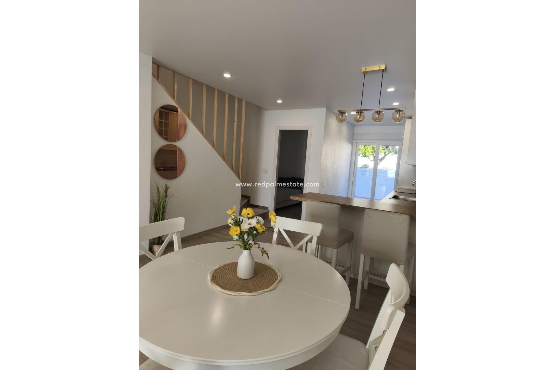 Reventa - Casa Adosada -
Torrevieja