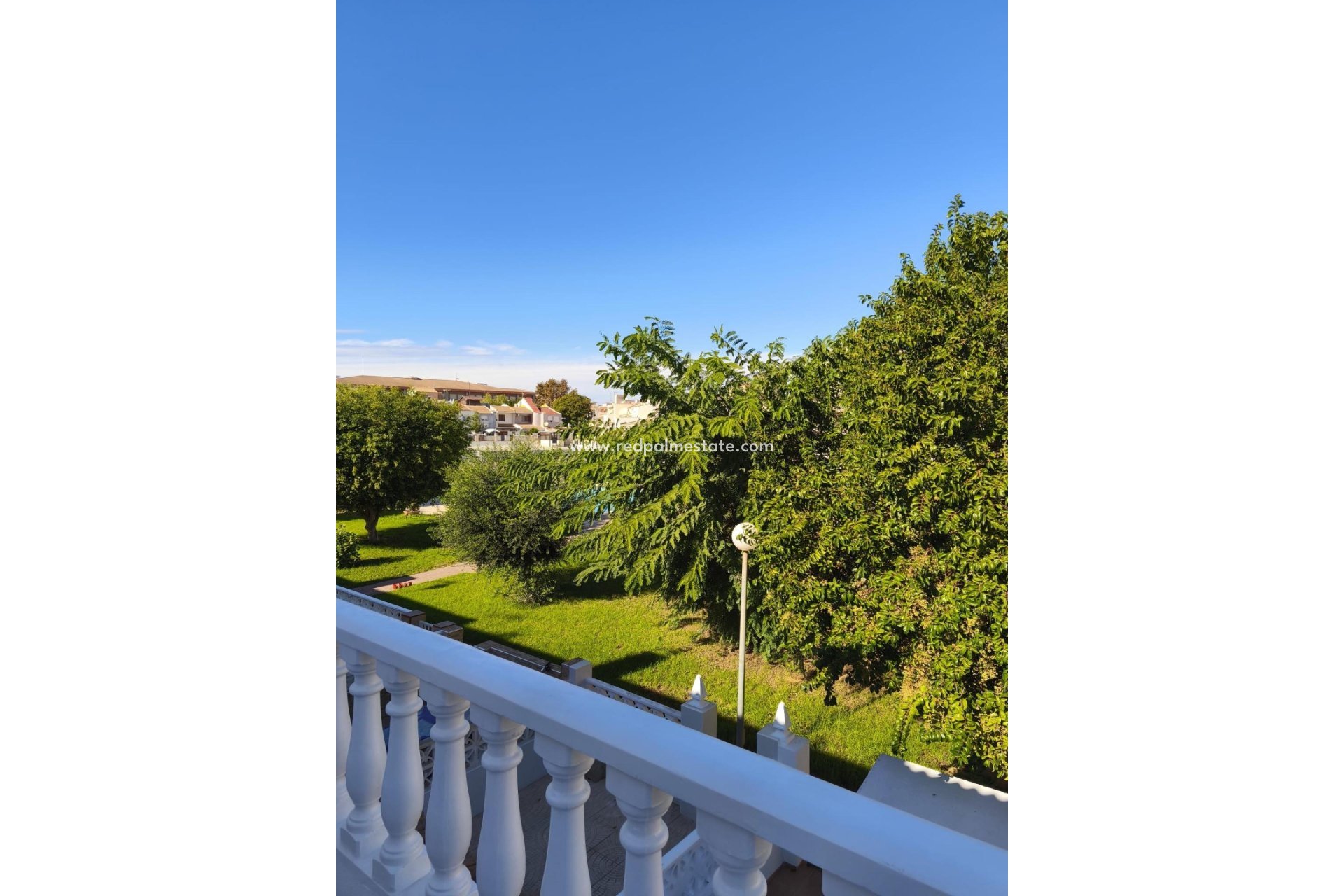 Reventa - Casa Adosada -
Torrevieja