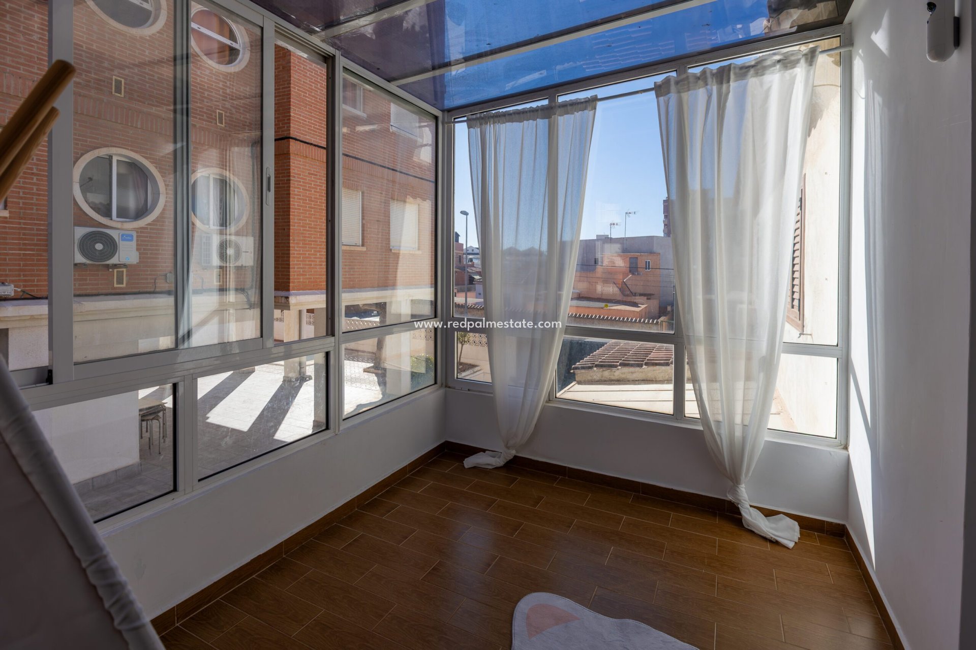 Reventa - Casa Adosada -
Torrevieja