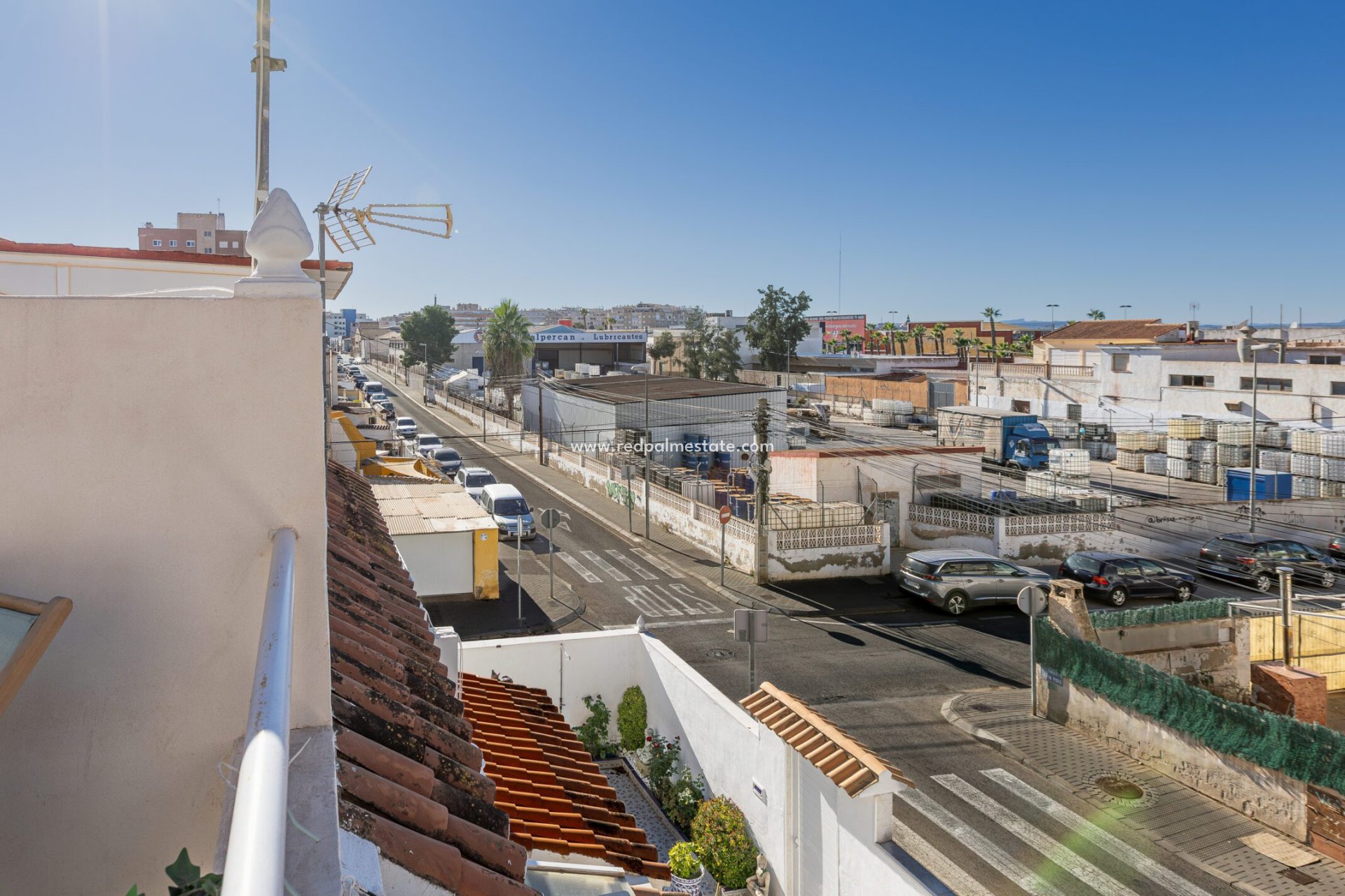 Reventa - Casa Adosada -
Torrevieja