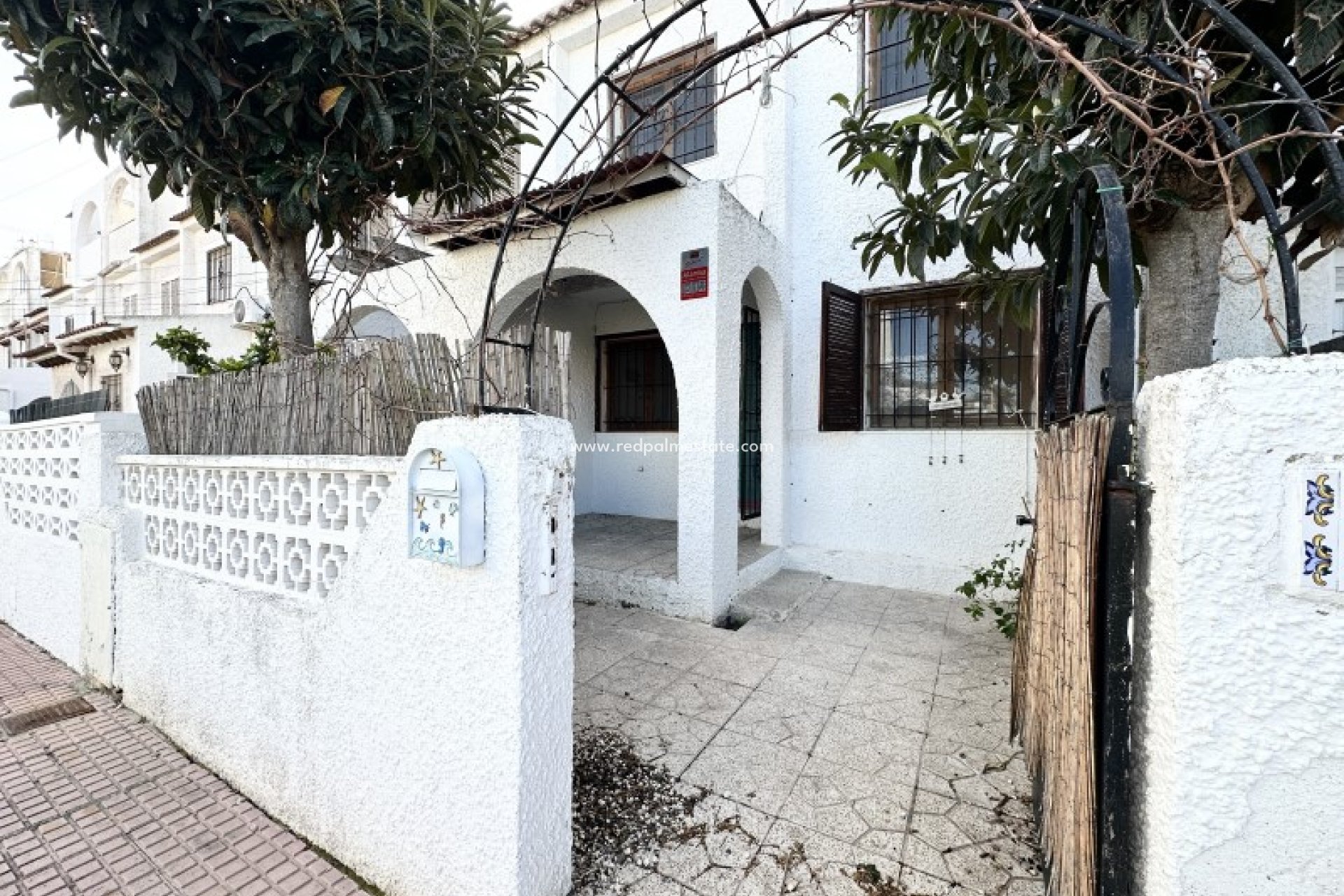 Reventa - Casa Adosada -
Torrevieja