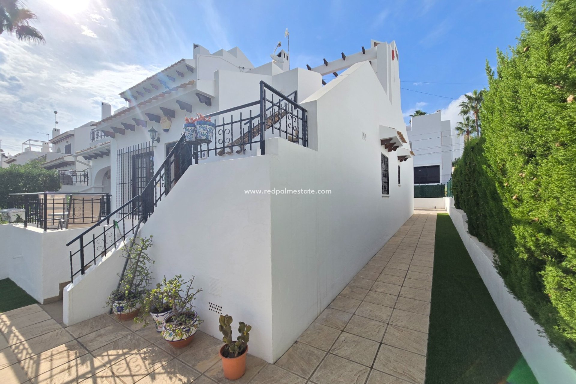 Reventa - Casa Adosada -
Villamartin * - Los Dolses *
