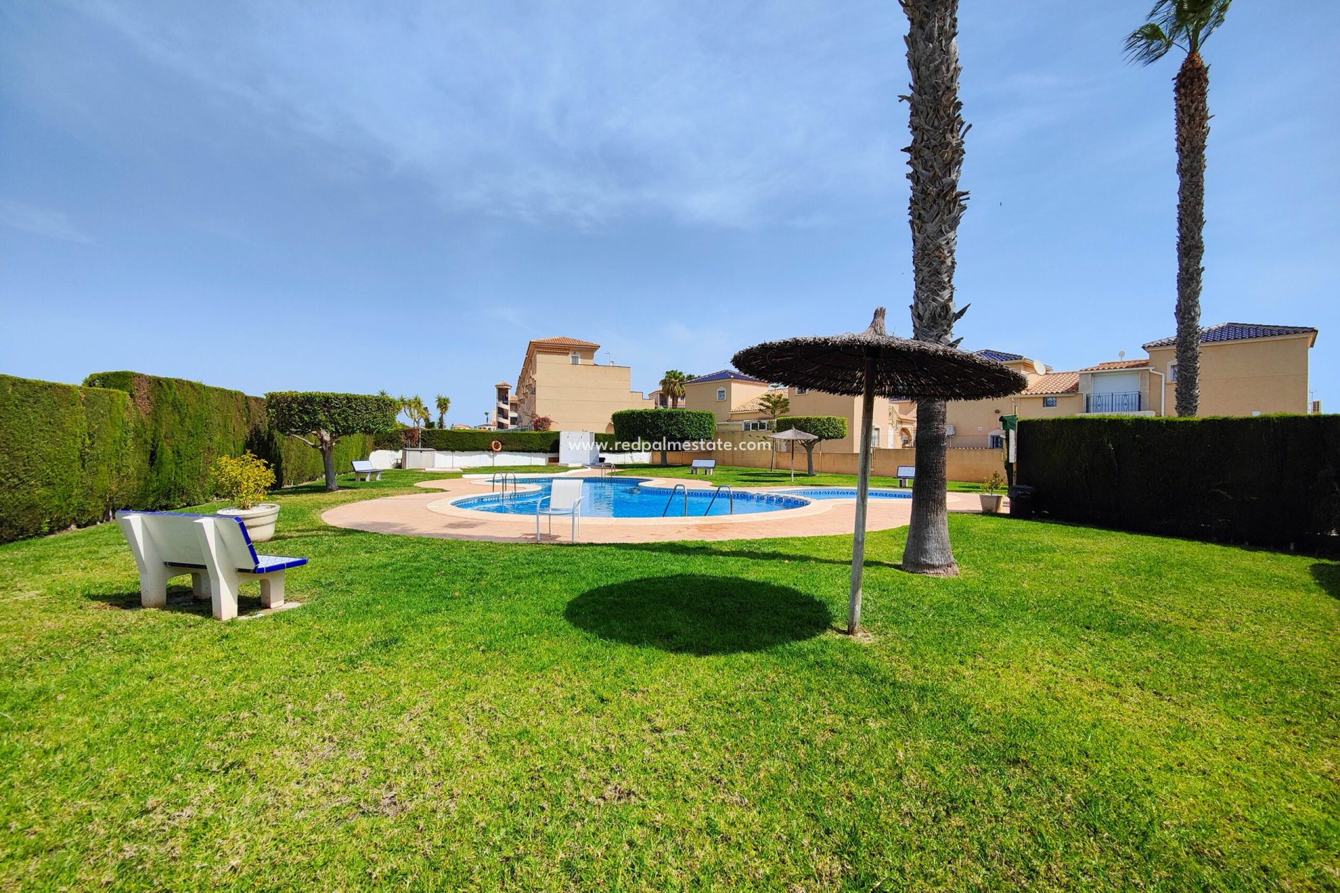 Reventa - Casa cuádruple -
Orihuela Costa - Costa Blanca