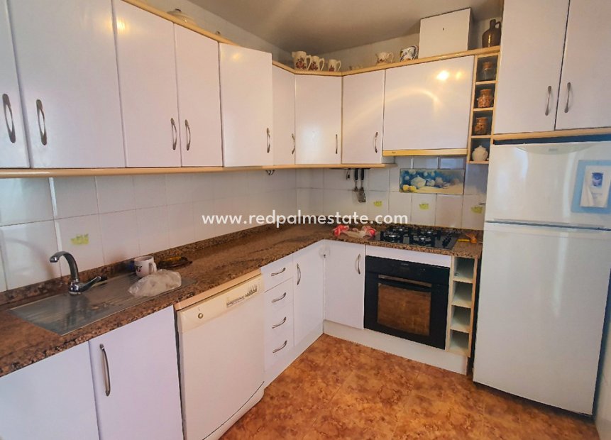 Reventa - Casa cuádruple -
Torrevieja - Costa Blanca