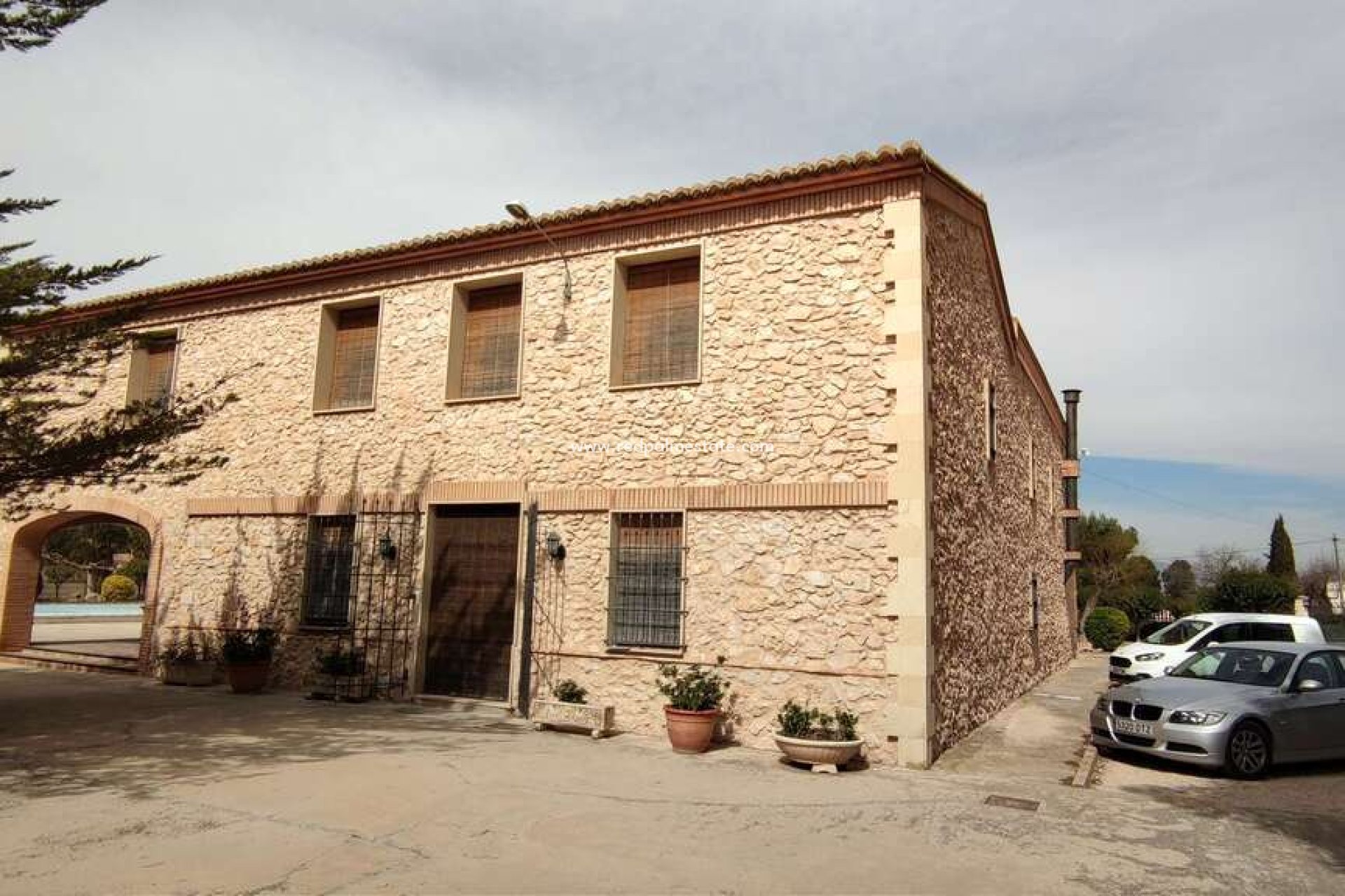 Reventa - Casa de Campo -
Villena