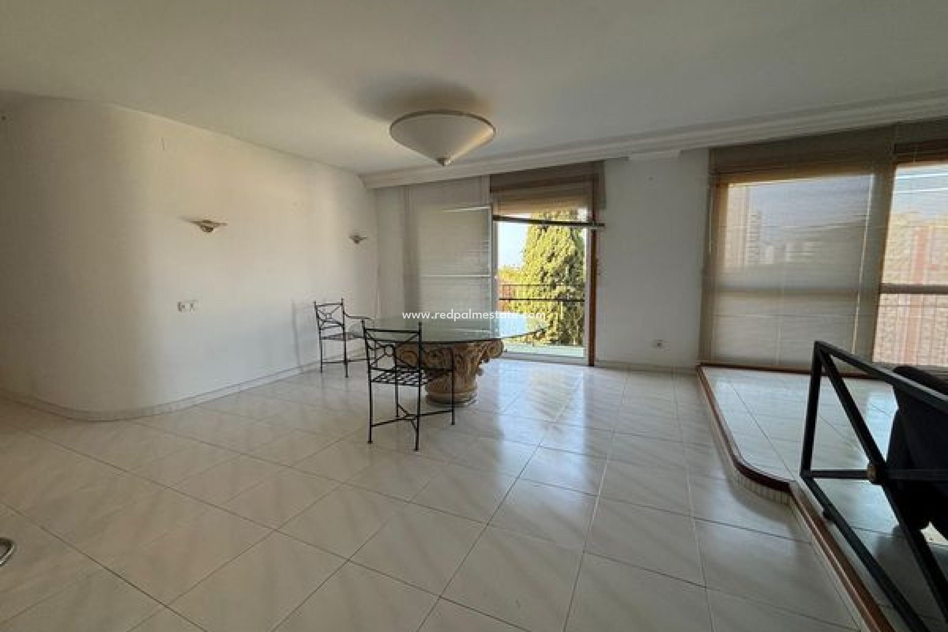 Reventa - Casa de Pueblo -
Benidorm - Costa Blanca