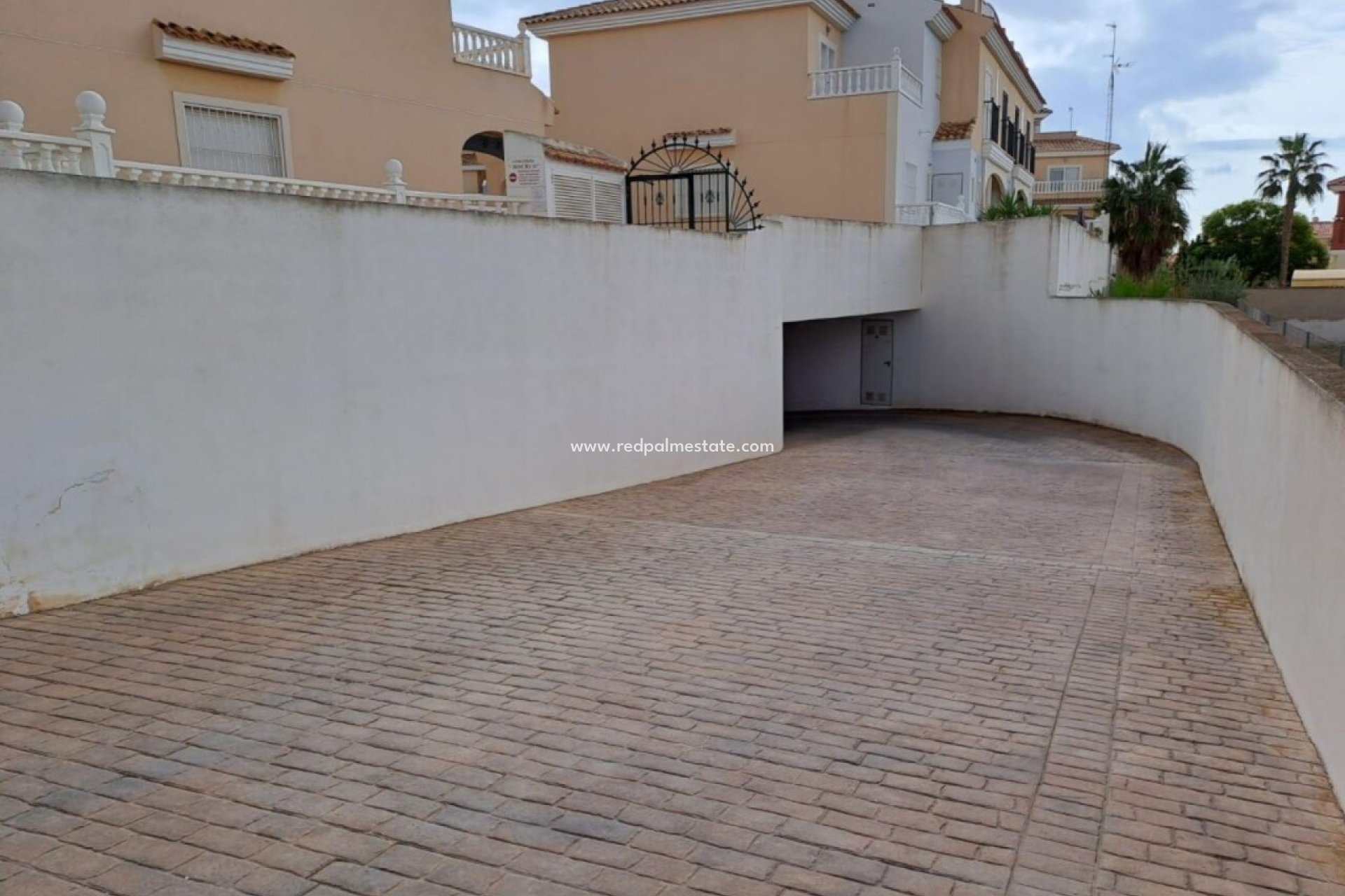 Reventa - Casa de Pueblo -
Ciudad quesada - Costa Blanca