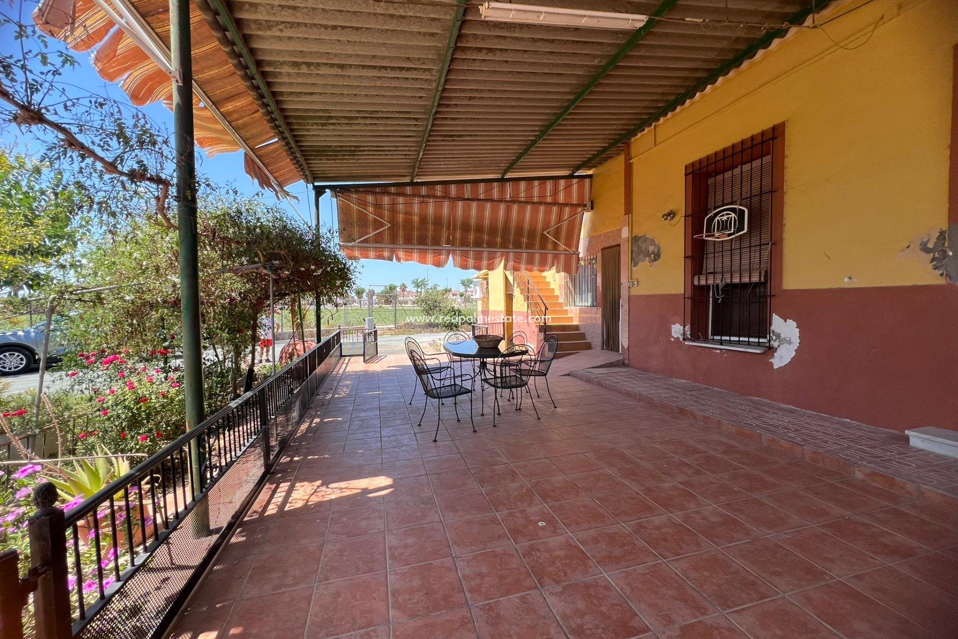 Reventa - Casa de Pueblo -
Daya Vieja - Huerta