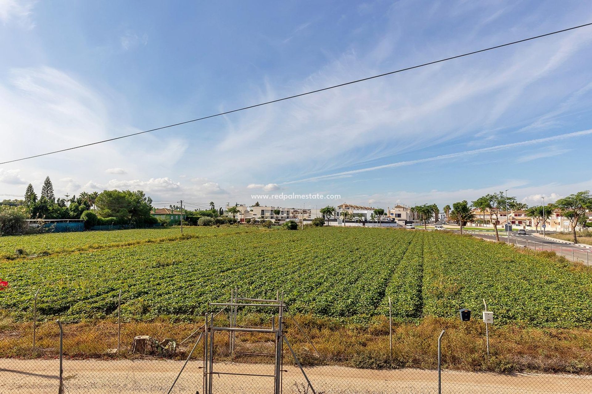 Reventa - Casa de Pueblo -
Daya Vieja - Huerta