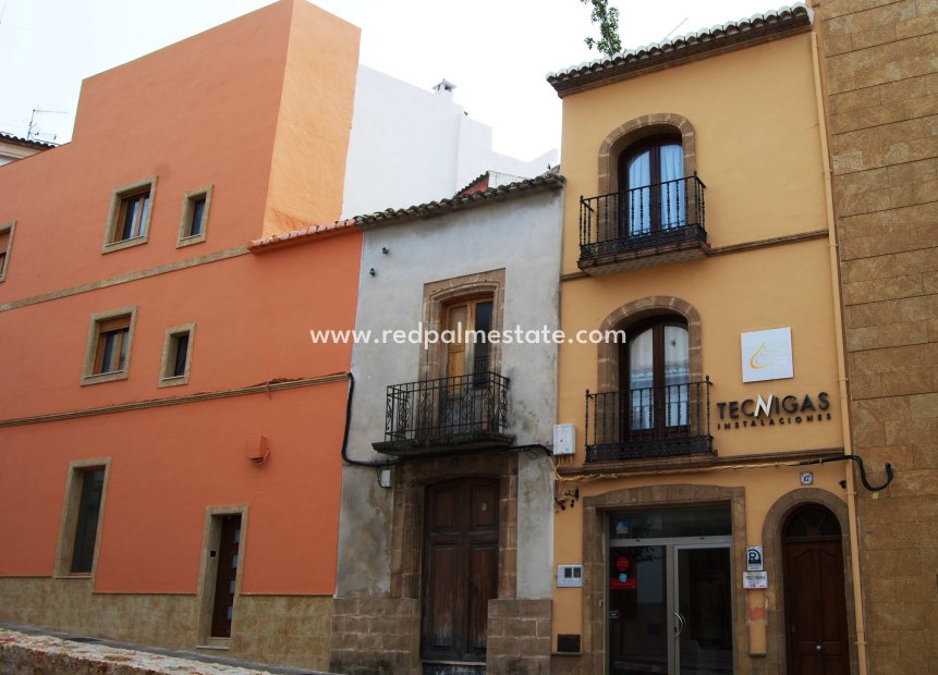 Reventa - Casa de Pueblo -
Jávea - Costa Blanca