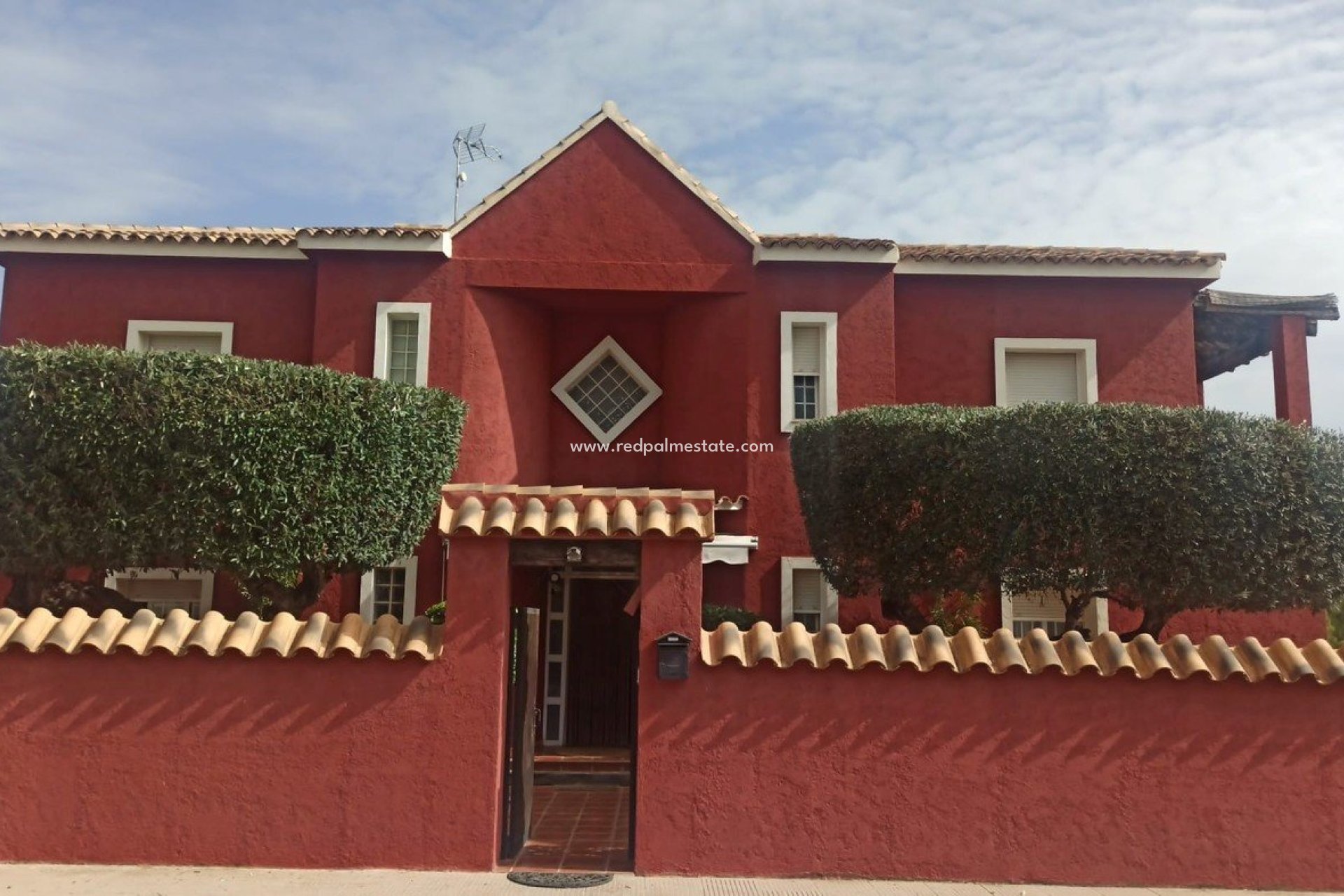 Reventa - Casa de Pueblo -
La Nucía - Costa Blanca