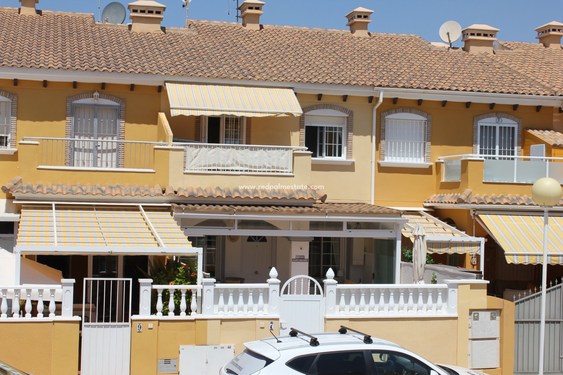 Reventa - Casa de Pueblo -
La Zenia - Costa Blanca