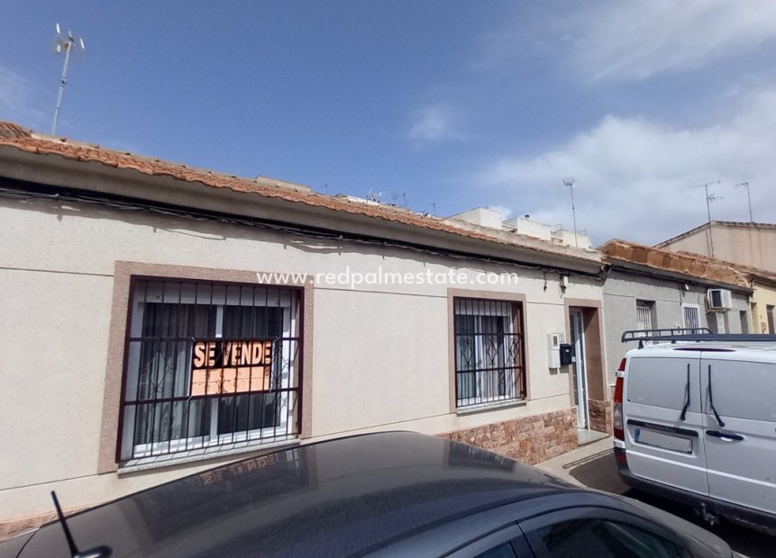 Reventa - Casa de Pueblo -
Montesinos - Los Montesinos